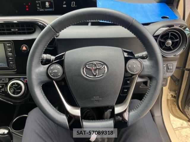 Toyota AQUA 2020-01 7614954-17