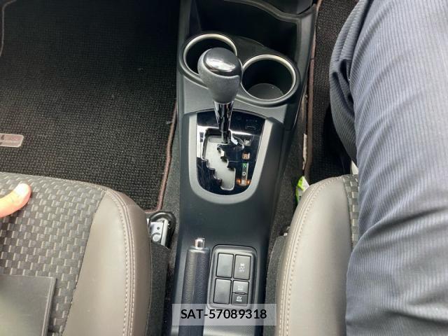 Toyota AQUA 2020-01 7614954-22