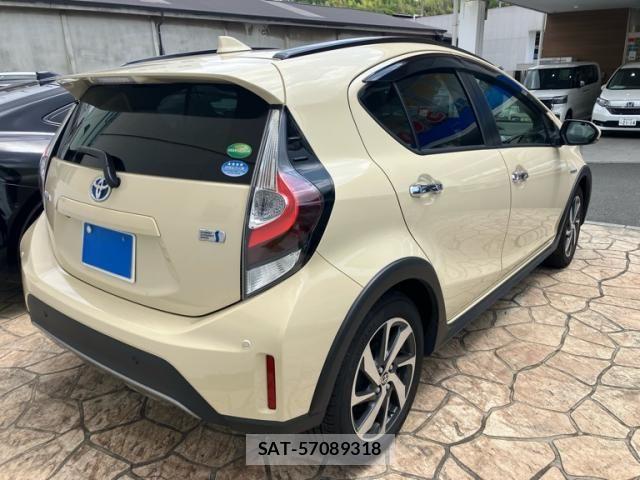 Toyota AQUA 2020-01 7614954-2