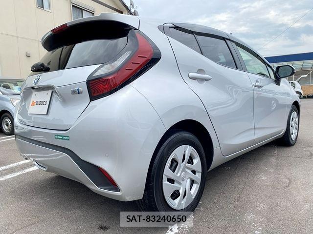 Toyota AQUA 2022-11 7614950-6