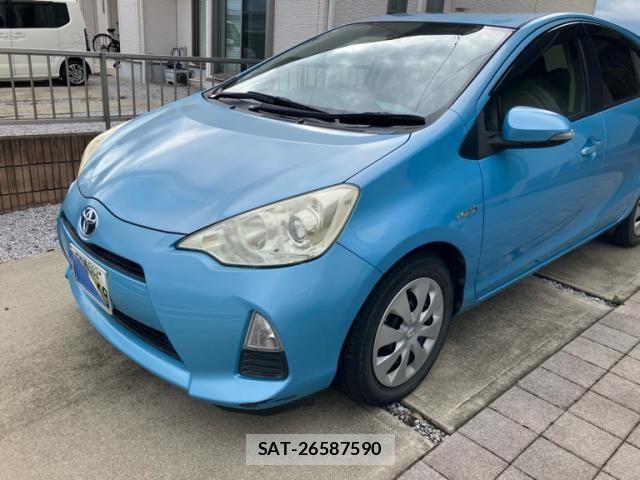Toyota AQUA 2012-06 7614999-1