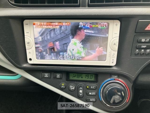 Toyota AQUA 2012-06 7614999-19