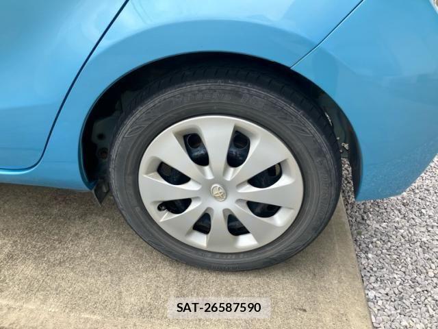 Toyota AQUA 2012-06 7614999-8