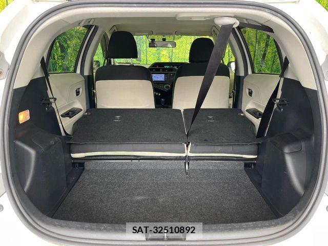 Toyota AQUA 2012-09 7614977-9