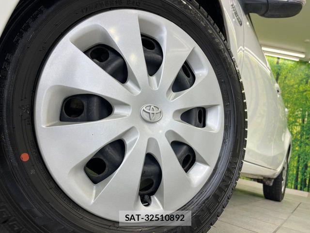 Toyota AQUA 2012-09 7614977-12
