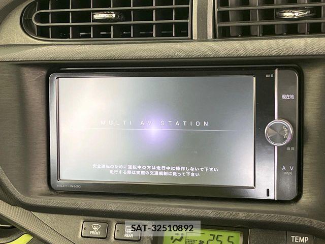 Toyota AQUA 2012-09 7614977-2