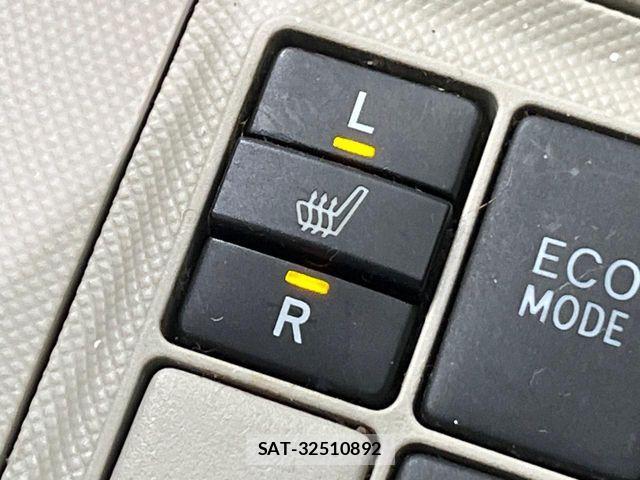 Toyota AQUA 2012-09 7614977-4