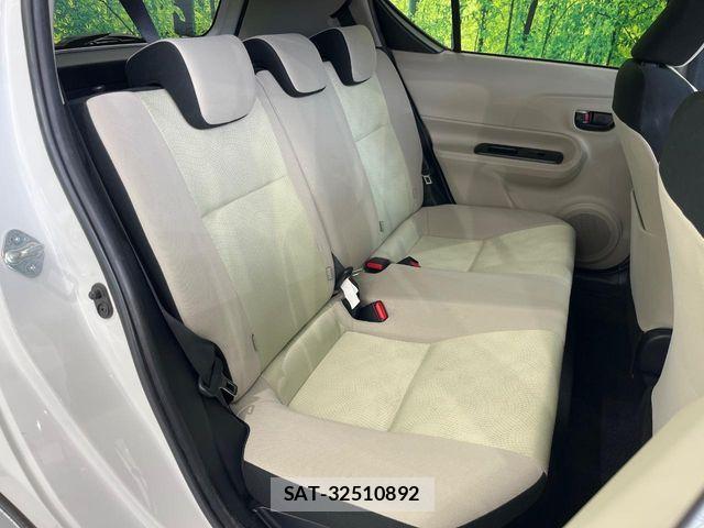 Toyota AQUA 2012-09 7614977-8