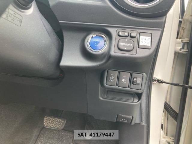 Toyota AQUA 2012-07 7614983-18