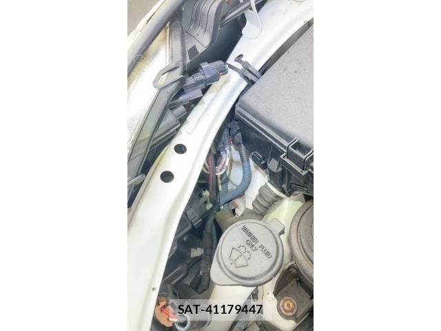 Toyota AQUA 2012-07 7614983-24