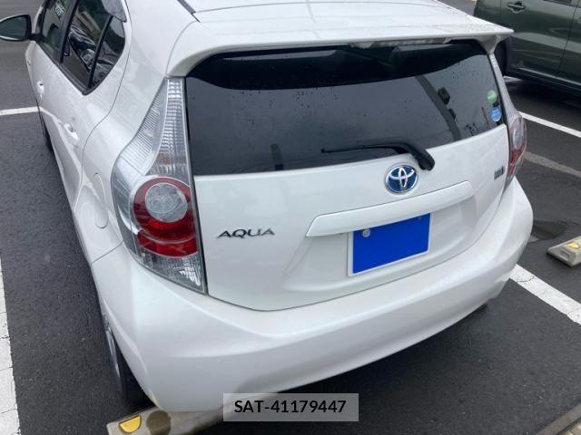 Toyota AQUA 2012-07 7614983-4