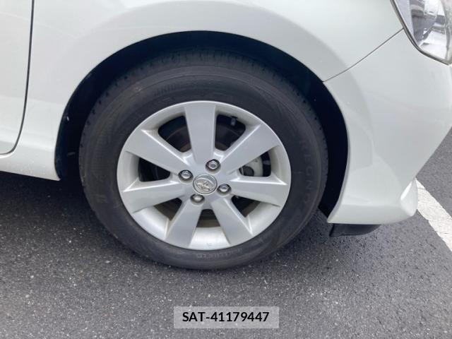 Toyota AQUA 2012-07 7614983-8