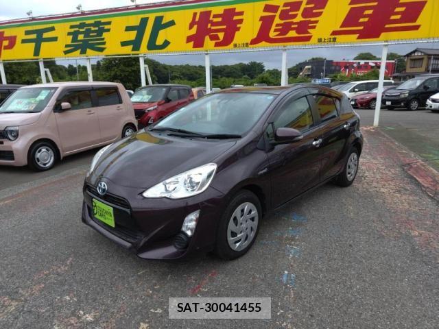Toyota AQUA 2017-01 7614940-9