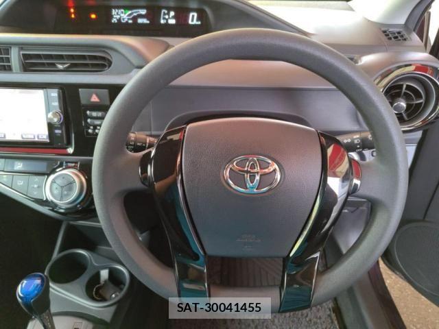 Toyota AQUA 2017-01 7614940-13