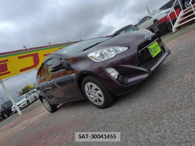 Toyota AQUA 2017-01 7614940-24