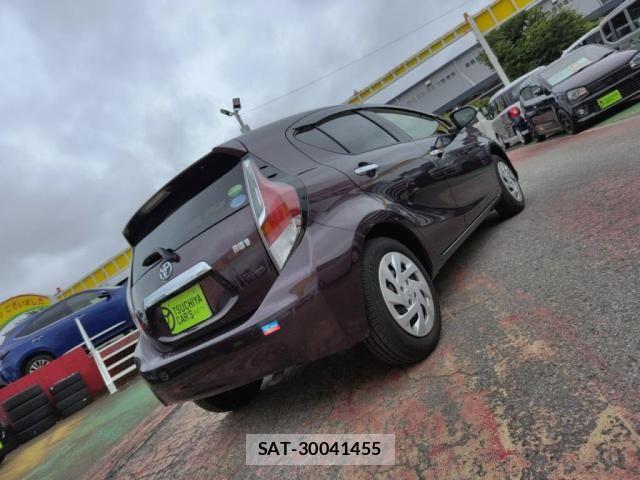 Toyota AQUA 2017-01 7614940-25