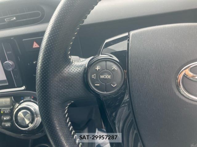 Toyota AQUA 2014-10 7614978-16
