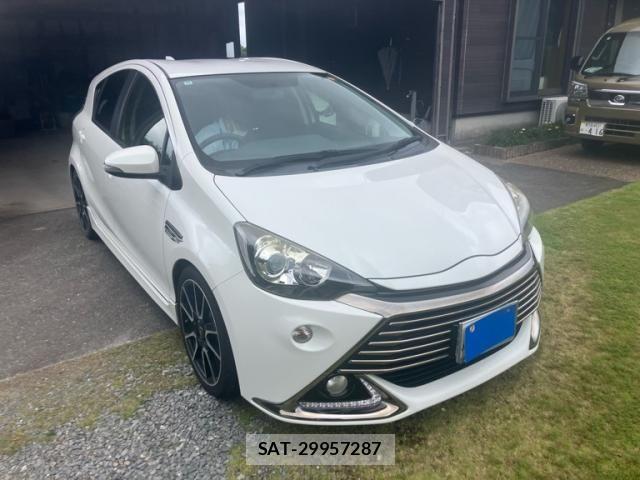 Toyota AQUA 2014-10 7614978-2