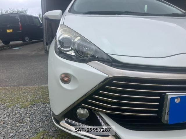 Toyota AQUA 2014-10 7614978-4