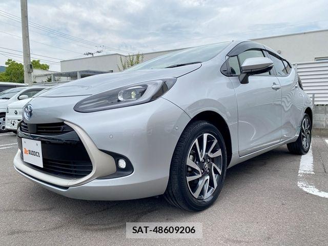 Toyota AQUA 2021-09 7614941-3