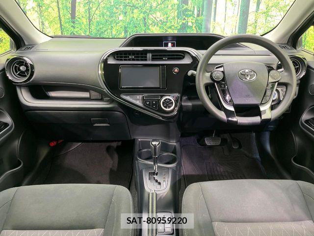 Toyota AQUA 2020-10 7614934-1