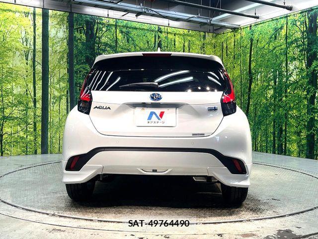 Toyota AQUA 2024-01 7614922-14