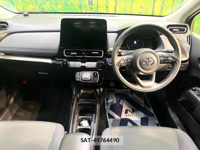 Toyota AQUA 2024-01 7614922-1
