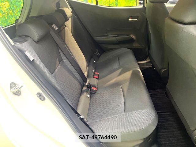 Toyota AQUA 2024-01 7614922-8