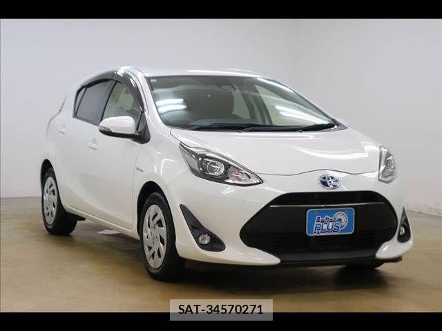 Toyota AQUA 2017-07 7614963-17