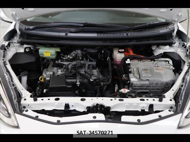Toyota AQUA 2017-07 7614963-24