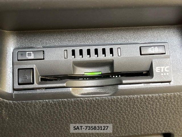 Toyota AQUA 2023-10 7614924-5