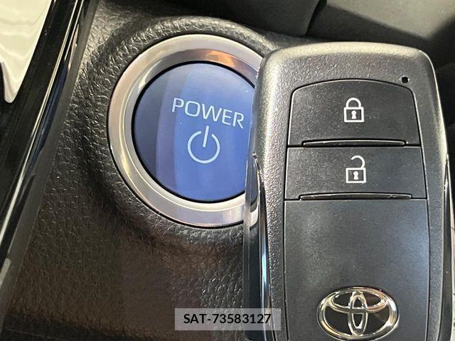 Toyota AQUA 2023-10 7614924-6