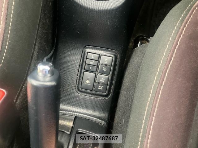 Toyota AQUA 2017-07 7614975-15