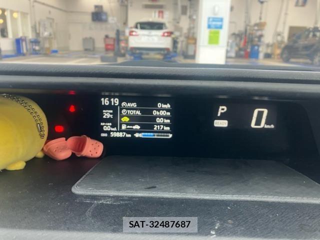 Toyota AQUA 2017-07 7614975-18