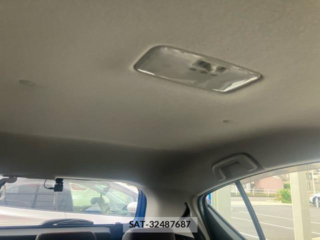 Toyota AQUA 2017-07 7614975-21