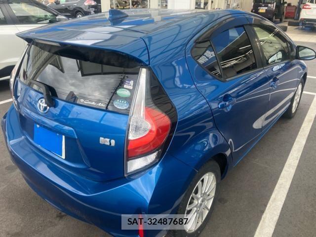 Toyota AQUA 2017-07 7614975-3