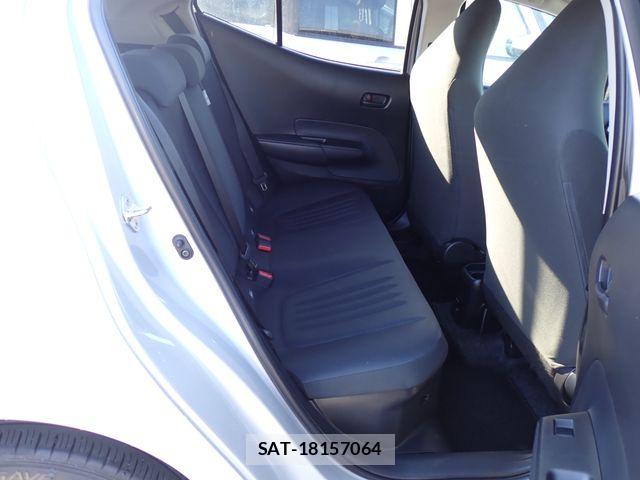 Toyota AQUA 2023-06 7614938-13