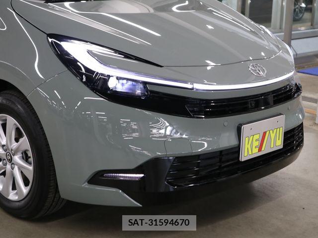 Toyota AQUA 2025-12 7720541-27