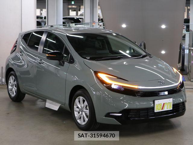Toyota AQUA 2025-12 7720541-3