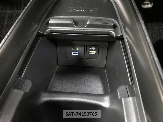 Toyota AQUA 2022-09 7720557-12
