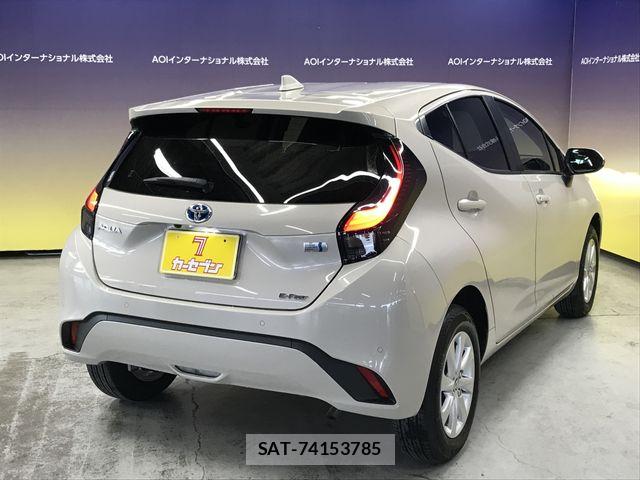Toyota AQUA 2022-09 7720557-3