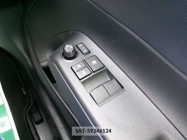 Toyota AQUA 2024-01 7720573-16