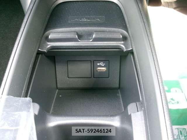 Toyota AQUA 2024-01 7720573-17