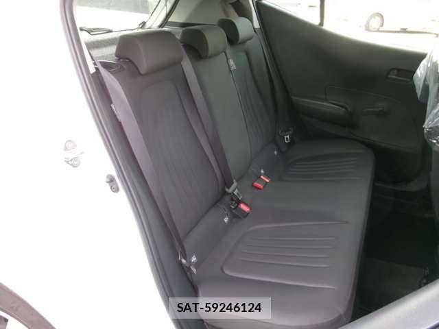 Toyota AQUA 2024-01 7720573-7