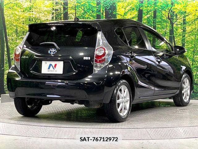Toyota AQUA 2012-05 7720702-16