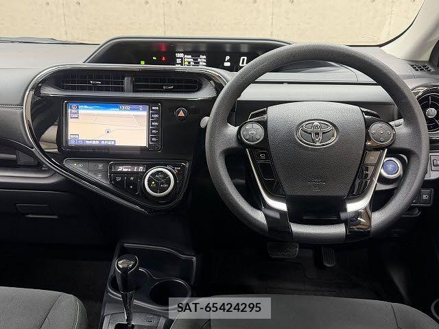Toyota AQUA 2020-06 7720615-1