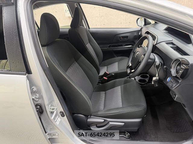 Toyota AQUA 2020-06 7720615-5