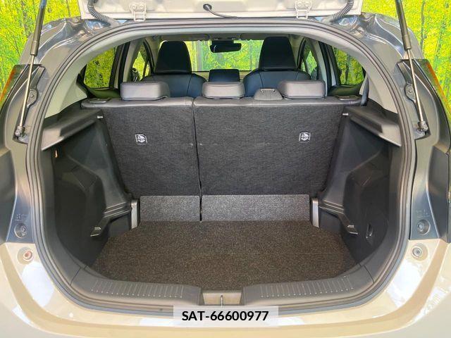 Toyota AQUA 2025-01 7720552-9