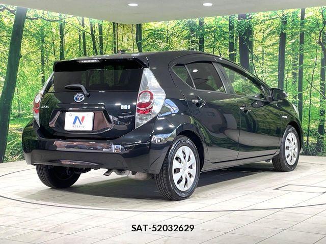 Toyota AQUA 2012-01 7720673-16