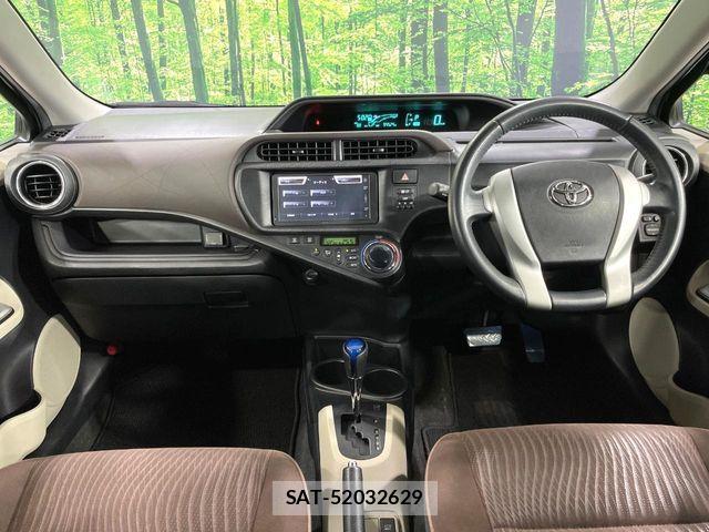 Toyota AQUA 2012-01 7720673-1